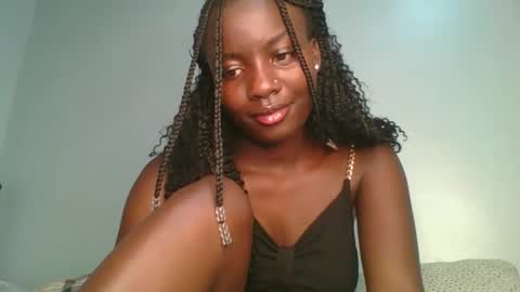 Snapshot of cutie_choco chatting on 11/16/25, 04:23 cutie_choco online show from 11/16/25, 04:23