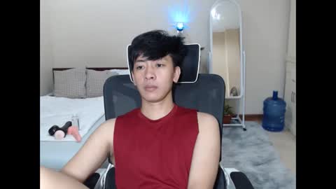 Snapshot of cutie_cumshow chatting on 10/19/25, 05:24 Neil Taylor online show from 10/19/25, 05:24