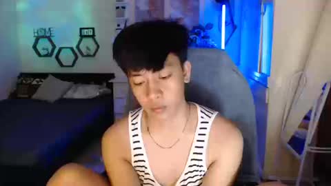 Neil Taylor online show from 12/17/25, 04:24