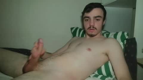 Snapshot of cutie_garlix chatting on 04/14/26, 09:32 cutie garlix online show from 04/14/26, 09:32