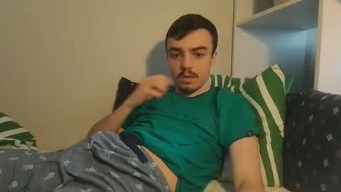 Snapshot of cutie_garlix chatting on 05/20/26, 04:02 cutie garlix online show from 05/20/26, 04:02