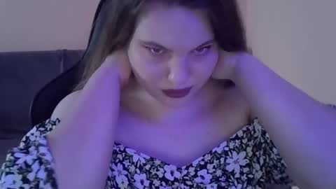 Snapshot of cutie_girl__ chatting on 07/23/26, 01:58 cutie_girl__ online show from 07/23/26, 01:58