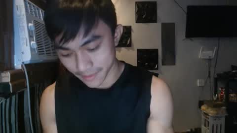 Snapshot of cutie_hunk69 chatting on 06/06/26, 03:00 cutie_hunk69 online show from 06/06/26, 03:00
