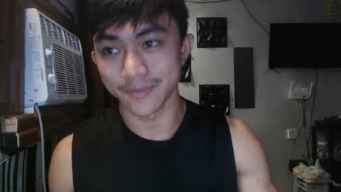 Snapshot of cutie_hunk69 chatting on 06/06/26, 03:39 cutie_hunk69 online show from 06/06/26, 03:39