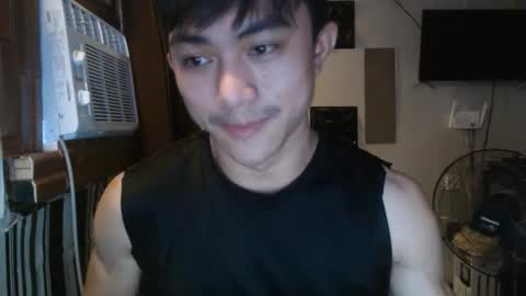 Snapshot of cutie_hunk69 chatting on 06/07/26, 03:43 cutie_hunk69 online show from 06/07/26, 03:43