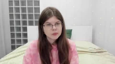 cutie_lory online show from 03/02/25, 01:36