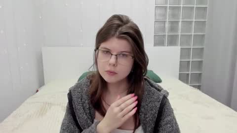 cutie_lory online show from 03/10/25, 04:38