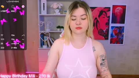 Snapshot of cutie_mili chatting on 01/24/25, 11:15 mili online show from 01/24/25, 11:15