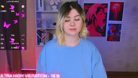 Snapshot of cutie_mili chatting on 02/09/25, 02:06 mili online show from 02/09/25, 02:06