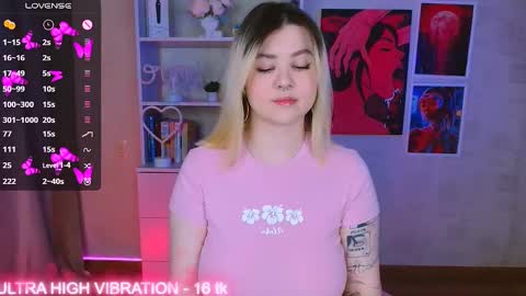 Snapshot of cutie_mili chatting on 02/09/25, 07:09 mili online show from 02/09/25, 07:09