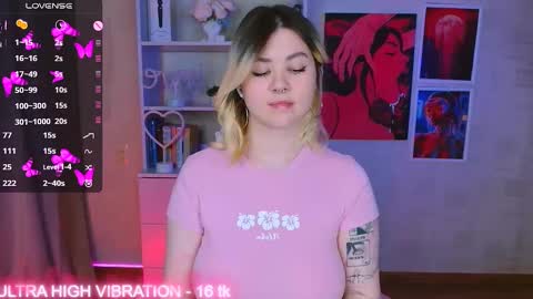 Snapshot of cutie_mili chatting on 02/10/25, 03:13 mili online show from 02/10/25, 03:13