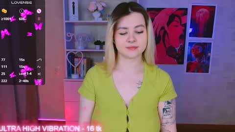 Snapshot of cutie_mili chatting on 02/12/25, 07:45 mili online show from 02/12/25, 07:45