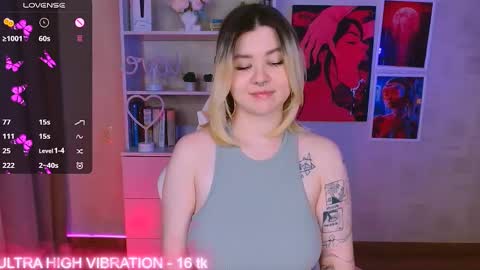 Snapshot of cutie_mili chatting on 02/23/25, 07:11 mili online show from 02/23/25, 07:11