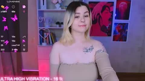 Snapshot of cutie_mili chatting on 02/27/25, 08:06 mili online show from 02/27/25, 08:06