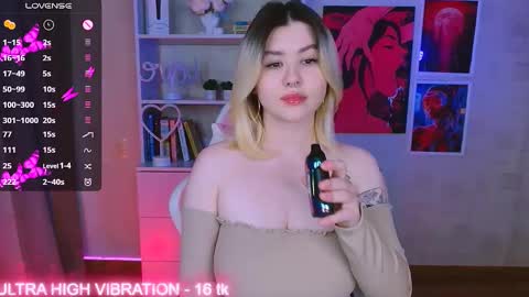 Snapshot of cutie_mili chatting on 02/27/25, 11:41 mili online show from 02/27/25, 11:41