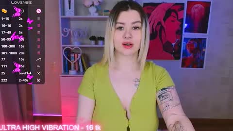 Snapshot of cutie_mili chatting on 03/04/25, 10:35 mili online show from 03/04/25, 10:35