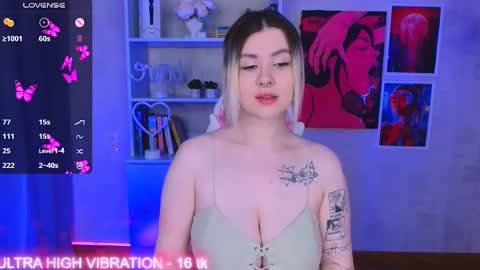 Snapshot of cutie_mili chatting on 03/10/25, 05:11 mili online show from 03/10/25, 05:11