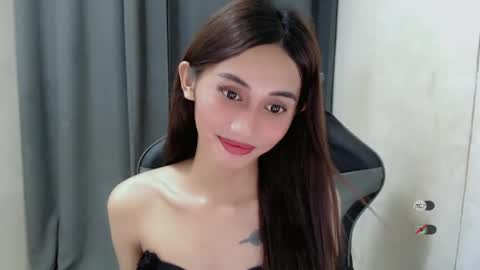 Snapshot of cutie_mitcha chatting on 02/24/25, 01:21 cutie_mitcha online show from 02/24/25, 01:21