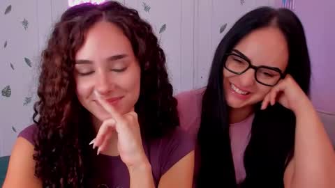 Snapshot of cutie_patooties chatting on 02/17/26, 08:33 Nicole and Hanna online show from 02/17/26, 08:33