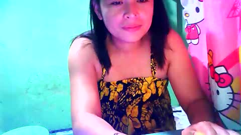 cutie_pie02 online show from 12/19/25, 11:17