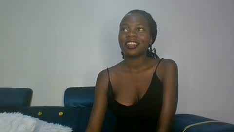 Snapshot of cutie_plush chatting on 06/20/26, 06:00 cutieplush online show from 06/20/26, 06:00