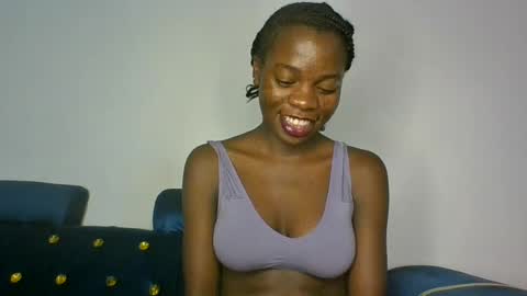 Snapshot of cutie_plush chatting on 06/24/26, 06:40 cutieplush online show from 06/24/26, 06:40
