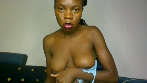 Snapshot of cutie_plush chatting on 06/25/26, 07:29 cutieplush online show from 06/25/26, 07:29