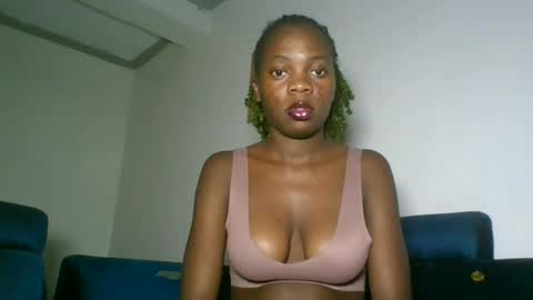 Snapshot of cutie_plush chatting on 07/20/26, 08:55 cutieplush online show from 07/20/26, 08:55