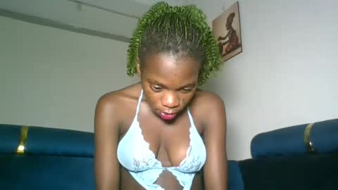 Snapshot of cutie_plush chatting on 07/21/26, 07:16 cutieplush online show from 07/21/26, 07:16