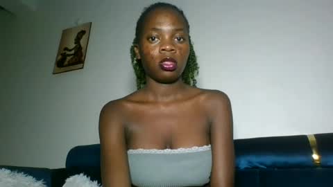 Snapshot of cutie_plush chatting on 07/25/26, 07:33 cutieplush online show from 07/25/26, 07:33