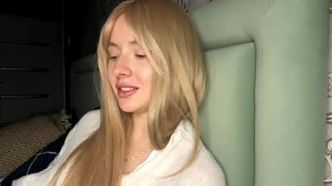 Vanessa online show from 04/20/26, 07:59