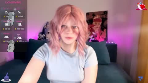 Snapshot of cutiesue chatting on 12/11/24, 12:23 CutieSue online show from 12/11/24, 12:23