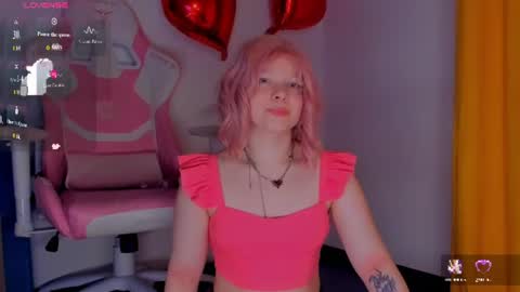 Snapshot of cutiesue chatting on 07/19/26, 11:19 CutieSue online show from 07/19/26, 11:19