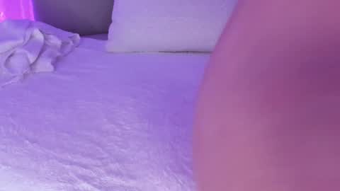 Hannah online show from 12/16/25, 06:57