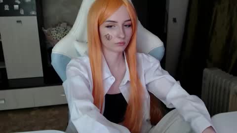 Snapshot of cutti_crystal chatting on 10/30/25, 03:35 Cutti Crystal online show from 10/30/25, 03:35