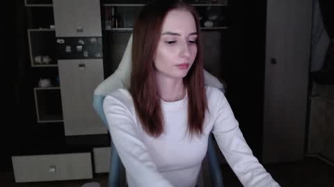 Snapshot of cutti_crystal chatting on 12/04/25, 11:02 Cutti Crystal online show from 12/04/25, 11:02