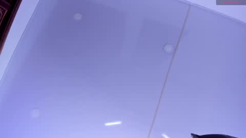 Laura online show from 04/01/26, 11:11