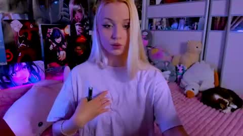 Snapshot of cuttie_ponyy chatting on 07/15/26, 08:14 Nora online show from 07/15/26, 08:14