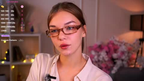 Cwen online show from 09/27/25, 07:30