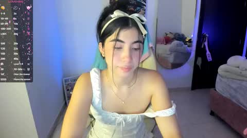 Snapshot of cyber_lizz chatting on 11/05/25, 11:16 Liz online show from 11/05/25, 11:16