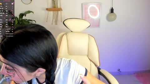 Liz online show from 04/07/26, 12:00