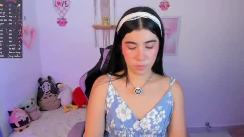 Snapshot of cyber_lizz chatting on 05/27/26, 09:45 Liz online show from 05/27/26, 09:45
