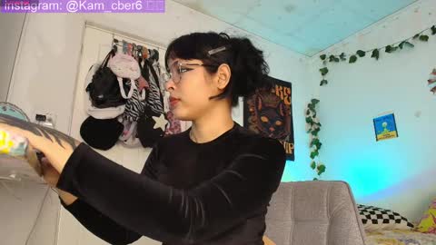 Camila online show from 09/29/25, 05:51