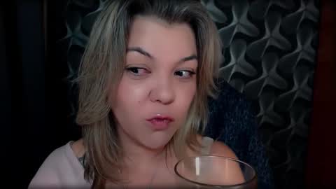 Full time mean bitch. online show from 11/22/25, 12:31