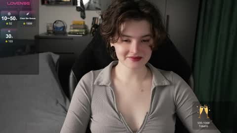 Helen Blossom online show from 04/23/26, 01:13