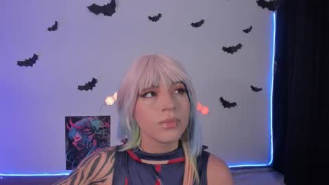 Snapshot of cyberzoe chatting on 10/06/25, 12:13 cyber zoe online show from 10/06/25, 12:13