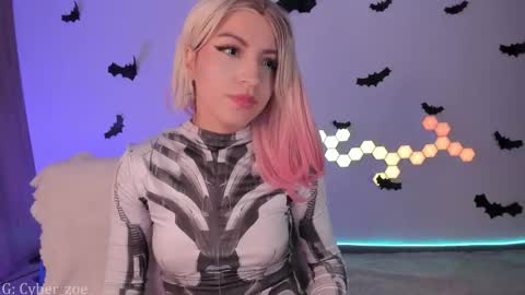  cyber zoe   online show from 11/05/25, 03:45