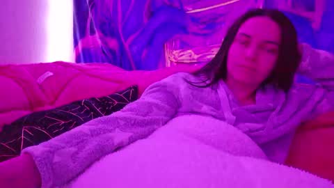 Cyndee Winter online show from 01/12/25, 07:42