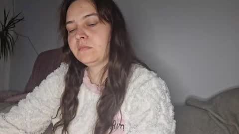 Cyndee Winter online show from 10/05/25, 04:27