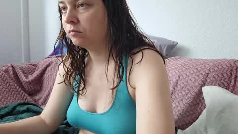 Snapshot of cyndee_winter chatting on 06/07/26, 12:31 Cyndee Winter online show from 06/07/26, 12:31